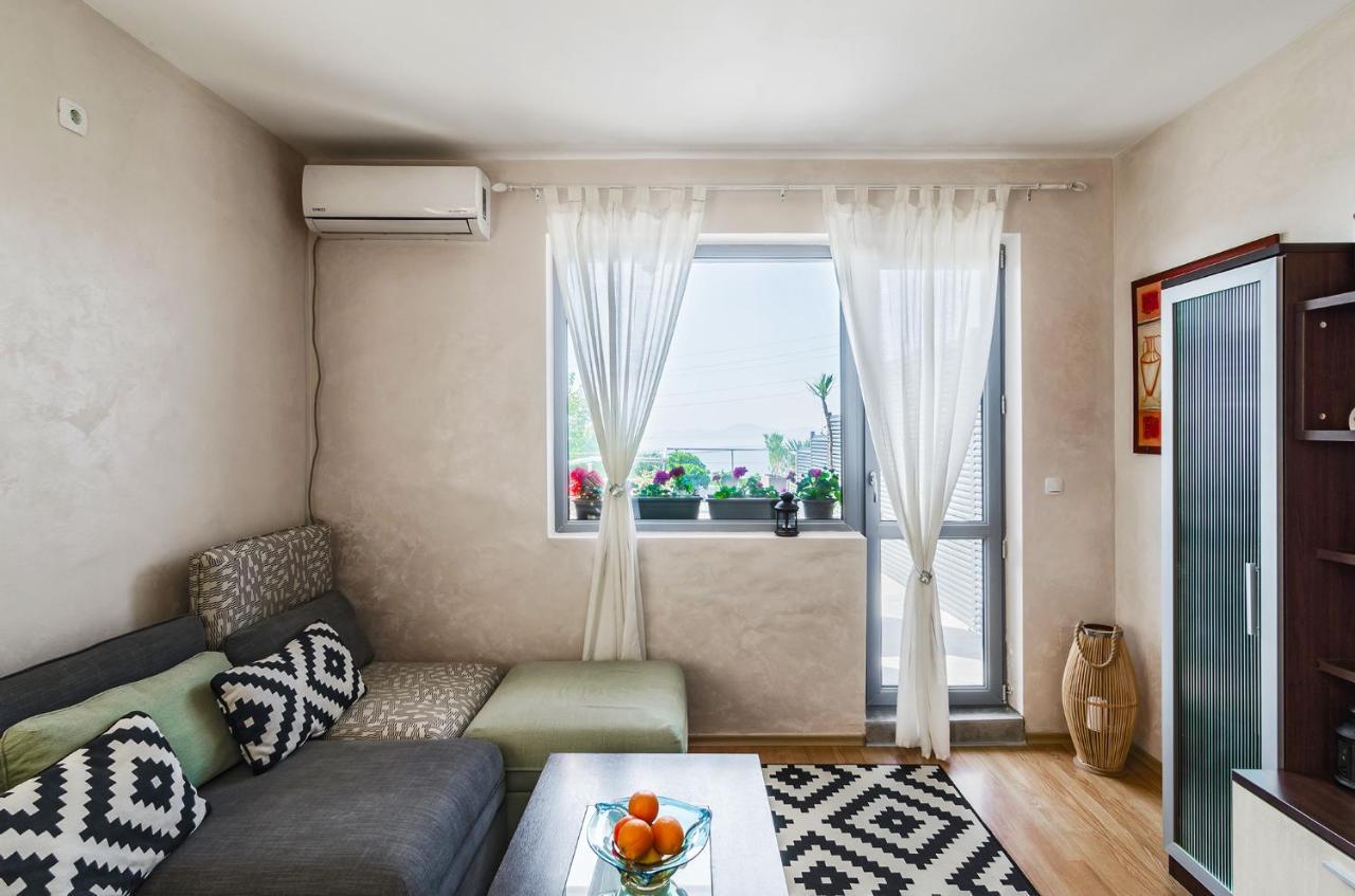 Апартаменти Ивайло / Ivaylo Apartments 布尔加斯 外观 照片